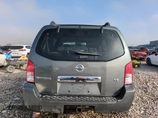 2006 Nissan Pathfinder SE z VIN 5N1AR18W16C627737, wystawiony jako Copart lot #82038594 z przebiegiem 179 084 mil mil oraz Czysty tytuł • Clean title. Historia ofert i sprzedaży dostępna na DreamBid. Obrazek 6.