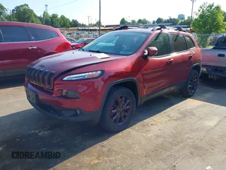 2017 Jeep Cherokee Limited z VIN 1C4PJMDB9HW639789, wystawiony jako IAAI lot #42264815 z przebiegiem 166 166 mil mil oraz . Historia ofert i sprzedaży dostępna na DreamBid. Obrazek 18.
