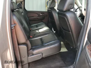 2008 GMC Sierra Denali z VIN 2GTEK638781163345, wystawiony jako Copart lot #55647755 z przebiegiem 132 428 mil mil oraz Szkody całkowita. Historia ofert i sprzedaży dostępna na DreamBid. Obrazek 10.