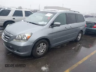 2006 Honda Odyssey EX-L with VIN 5FNRL386X6B096285, listed as a IAAI auction lot 41867716 with 215,284 mi miles. Bid and sale history available at carsss.com. Image 2.