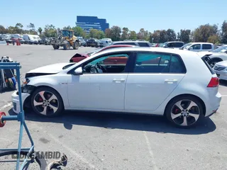 2015 Volkswagen GTI S z VIN 3VW4T7AUXFM098038, wystawiony jako IAAI lot #42279581 z przebiegiem 83 825 mil mil oraz . Historia ofert i sprzedaży dostępna na DreamBid. Obrazek 14.
