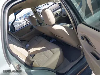 2005 Ford Escape XLT with VIN 1FMYU03175KA84787, listed as a IAAI auction lot 41814099 with 168,342 mi miles. Bid and sale history available at carsss.com. Image 8.
