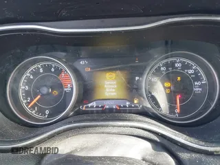 2019 Jeep Cherokee Limited with VIN 1C4PJMDX8KD121008, listed as a IAAI auction lot 41748829 with 129,247 mi miles. Bid and sale history available at carsss.com. Image 7.