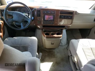 2007 Chevrolet Express Passenger z VIN 1GBFG15T471230597, wystawiony jako Copart lot #46646695 z przebiegiem 154 251 mil mil oraz Szkoda całkowita • Salvage title. Historia ofert i sprzedaży dostępna na DreamBid. Obrazek 8.