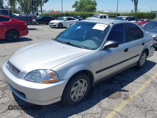 1997 Honda Civic LX z VIN 2HGEJ6670VH570062, wystawiony jako IAAI lot #42218254 z przebiegiem 86 555 mil mil oraz . Historia ofert i sprzedaży dostępna na DreamBid. Obrazek 18.