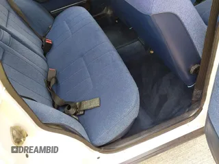 1991 Volvo 240 с VIN YV1AA8844M1437694, выставлен на аукционе IAAI как лот 42171739 с пробегом 230 833 миль миль и . История ставок и продаж доступна на DreamBid. Изображение 8.
