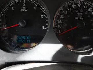 2007 Chevrolet Tahoe Police z VIN 1GNEC03097R414206, wystawiony jako IAAI lot #41698793 z przebiegiem 188 773 mil mil oraz . Historia ofert i sprzedaży dostępna na DreamBid. Obrazek 7.