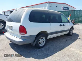 1996 Plymouth Voyager SE z VIN 1P4GP44R9TB498696, wystawiony jako IAAI lot #42402850 z przebiegiem 196 111 mil mil oraz . Historia ofert i sprzedaży dostępna na DreamBid. Obrazek 4.