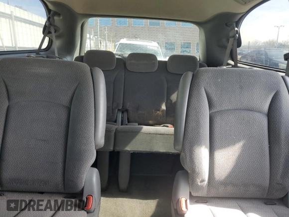 2005 Chrysler Town & Country Touring with VIN 2C4GP54L85R390595, listed as a Copart auction lot 53568185 with 177,250 mi miles and Salvage Title. Bid and sale history available at carsss.com. Image 10.