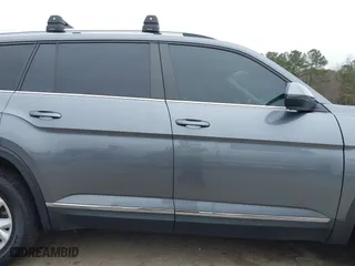 2018 Volkswagen Atlas 3.6L V6 SEL with VIN 1V2MR2CA7JC543769, listed as a IAAI auction lot 41479621 with 122,699 mi miles. Bid and sale history available at carsss.com. Image 13.