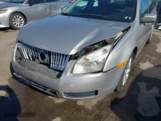 2008 Mercury Milan with VIN 3MEHM07Z58R633485, listed as a IAAI auction lot 41764314 with 60,842 mi miles. Bid and sale history available at carsss.com. Image 6.