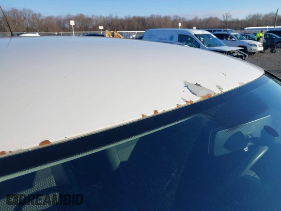 2011 Volkswagen Tiguan SEL with VIN WVGBV7AX7BW515233, listed as a IAAI auction lot 41234933 with 170,674 mi miles and . Bid and sale history available at DreamBid. Image 6.