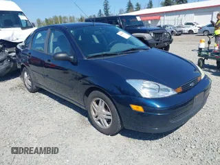 2002 Ford Focus SE with VIN 1FAFP34302W167735, listed as a IAAI auction lot 42056931 with 303,295 mi miles and . Bid and sale history available at carsss.com. Image 1.