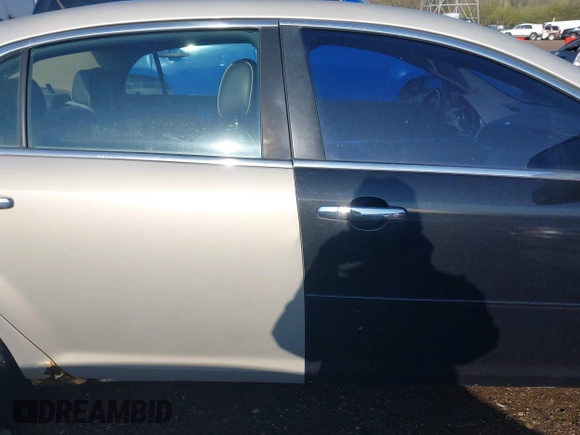 2009 Chevrolet Malibu LTZ with VIN 1G1ZK57B19F178640, listed as a IAAI auction lot 41988340 with 186,941 mi miles and . Bid and sale history available at DreamBid. Image 14.