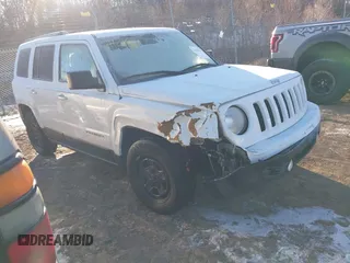 2015 Jeep Patriot Sport z VIN 1C4NJPBB5FD198893, wystawiony jako IAAI lot #41368946 z przebiegiem 166 197 mil mil oraz . Historia ofert i sprzedaży dostępna na DreamBid. Obrazek 1.