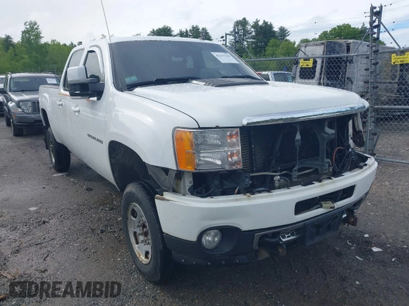 2013 GMC Sierra 2500HD Denali z VIN 1GT125E8XDF238662, wystawiony jako IAAI lot #42253366 z przebiegiem 250 409 mil mil oraz . Historia ofert i sprzedaży dostępna na DreamBid. Obrazek 1.