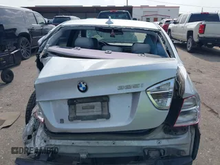 2006 BMW 3 Series 325i z VIN WBAVB13516KX33813, wystawiony jako IAAI lot #42624042 z przebiegiem 191 402 mil mil oraz . Historia ofert i sprzedaży dostępna na DreamBid. Obrazek 16.