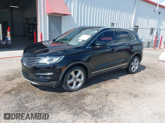 2017 Lincoln MKC Premiere с VIN 5LMCJ1C91HUL49790, выставлен на аукционе IAAI как лот 42422005 с пробегом 99 093 миль миль и . История ставок и продаж доступна на DreamBid. Изображение 17.