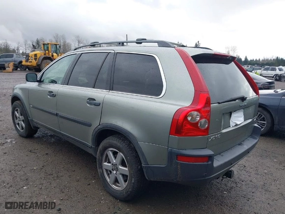 2006 Volvo XC90 2.5L Turbo with VIN YV4CZ592661289017, listed as a IAAI auction lot 41601337 with 235,356 mi miles. Bid and sale history available at carsss.com. Image 3.