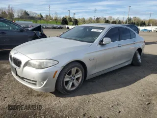 2013 BMW 5 Series 528i xDrive with VIN WBAXH5C56DDW15224, listed as a Copart auction lot 50775825 with 236,945 mi miles and Salvage Title. Bid and sale history available at carsss.com. Image 1.