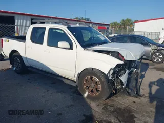 2017 Nissan Frontier Pro-4X z VIN 1N6DD0EV8HN713900, wystawiony jako IAAI lot #42211950 z przebiegiem 85 085 mil mil oraz . Historia ofert i sprzedaży dostępna na DreamBid. Obrazek 1.