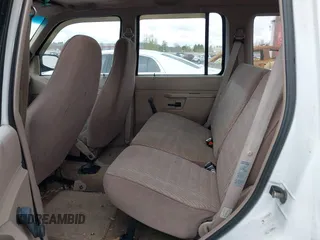 1994 Ford Explorer Eddie Bauer z VIN 1FMDU34X0RUB38962, wystawiony jako IAAI lot #41955041 z przebiegiem 1 088 mil mil oraz . Historia ofert i sprzedaży dostępna na DreamBid. Obrazek 8.