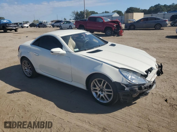 2009 Mercedes-Benz SLK-Class 3.0L with VIN WDBWK54F79F209339, listed as a Copart auction lot 77400294 with 68,540 mi miles and Salvage Title. Bid and sale history available at carsss.com. Image 4.