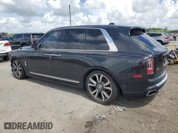 2019 Rolls-Royce Cullinan z VIN SLA689X51KU113872, wystawiony jako Copart lot #65135234 z przebiegiem Nie podano mil oraz Szkody całkowita. Historia ofert i sprzedaży dostępna na DreamBid. Obrazek 2.