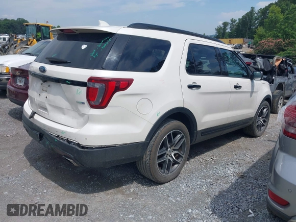 2016 Ford Explorer Sport z VIN 1FM5K8GT8GGA23182, wystawiony jako IAAI lot #42479915 z przebiegiem 160 099 mil mil oraz . Historia ofert i sprzedaży dostępna na DreamBid. Obrazek 4.