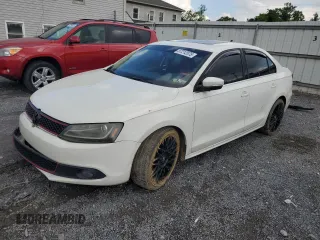 2011 Volkswagen Jetta TDI с VIN 3VWLL7AJ7BM036088, выставлен на аукционе Copart как лот 57212575 с пробегом 114 507 миль миль и Списание • Salvage title. История ставок и продаж доступна на DreamBid. Изображение 1.
