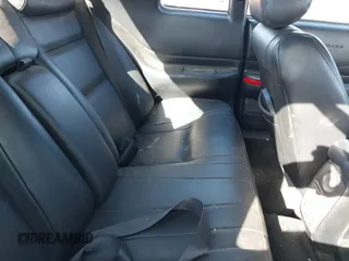 2001 Cadillac Eldorado Touring ETC z VIN 1G6ET12961B100627, wystawiony jako IAAI lot #41458966 z przebiegiem 113 620 mil mil oraz . Historia ofert i sprzedaży dostępna na DreamBid. Obrazek 8.