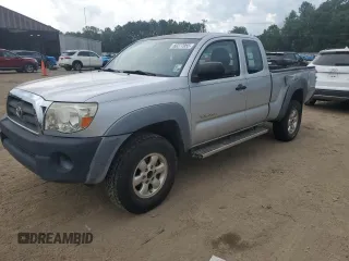 2005 Toyota Tacoma PreRunner z VIN 5TETU62N05Z002383, wystawiony jako Copart lot #60277955 z przebiegiem 252 229 mil mil oraz Szkoda całkowita • Salvage title. Historia ofert i sprzedaży dostępna na DreamBid. Obrazek 1.