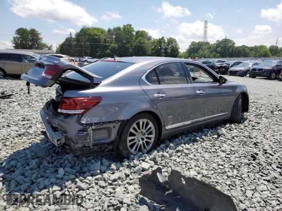 2013 Lexus LS 460 with VIN JTHBL5EF9D5113902, listed as a Copart auction lot 58020065 with 234,478 mi miles and Salvage title. Bid and sale history available at DreamBid. Image 3.