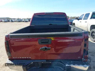 2008 Chevrolet Silverado 1500 1LT with VIN 3GCEC13J48G299099, listed as a IAAI auction lot 41309716 with 199,215 mi miles and . Bid and sale history available at DreamBid. Image 16.