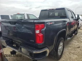 2020 Chevrolet Silverado 3500HD LTZ with VIN 1GC4YUEY4LF308645, listed as a Copart auction lot 77210454 with 40,712 mi miles and Salvage Title. Bid and sale history available at carsss.com. Image 3.