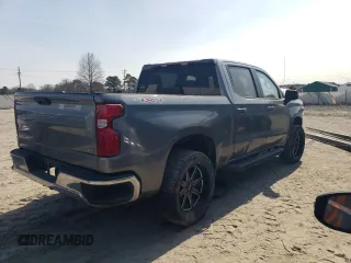 2020 Chevrolet Silverado 1500 LT with VIN 3GCUYDED0LG157850, listed as a Copart auction lot 47011635 with 159,643 mi miles and Salvage Title. Bid and sale history available at DreamBid. Image 3.