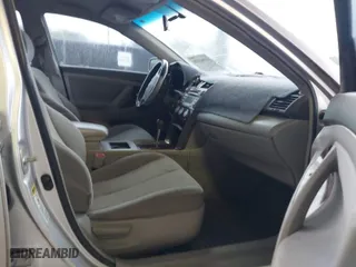 2008 Toyota Camry LE with VIN 4T1BE46K28U215566, listed as a IAAI auction lot 41981020 with 194,526 mi miles. Bid and sale history available at carsss.com. Image 5.