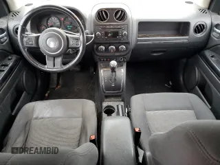 2011 Jeep Compass Latitude with VIN 1J4NT1FB2BD252754, listed as a Copart auction lot 41946725 with 163,155 mi miles and Clean Title. Bid and sale history available at carsss.com. Image 8.