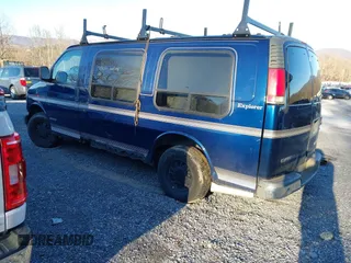2002 Chevrolet Chevy Van z VIN 1GBFG15M421125415, wystawiony jako IAAI lot #41125944 z przebiegiem 130 600 mil mil oraz . Historia ofert i sprzedaży dostępna na DreamBid. Obrazek 3.