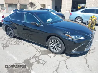 2019 Lexus ES 300h with VIN JTHB21B19K2012264, listed as a IAAI auction lot 42041260 with 134,146 mi miles and . Bid and sale history available at DreamBid. Image 1.
