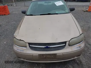 2001 Chevrolet Malibu with VIN 1G1ND52J516186560, listed as a IAAI auction lot 41945841 with 184,087 mi miles. Bid and sale history available at carsss.com. Image 6.