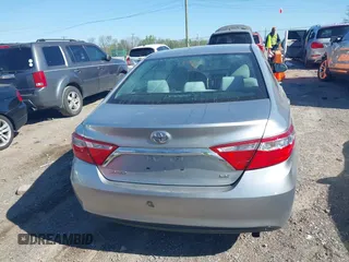 2017 Toyota Camry XLE with VIN 4T1BF1FK3HU629953, listed as a IAAI auction lot 42012261 with 95,199 mi miles. Bid and sale history available at carsss.com. Image 16.