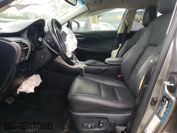 2017 Lexus NX 200t z VIN JTJBARBZ0H2128256, wystawiony jako Copart lot #52351235 z przebiegiem 98 086 mil mil oraz Szkoda całkowita • Salvage title. Historia ofert i sprzedaży dostępna na DreamBid. Obrazek 7.