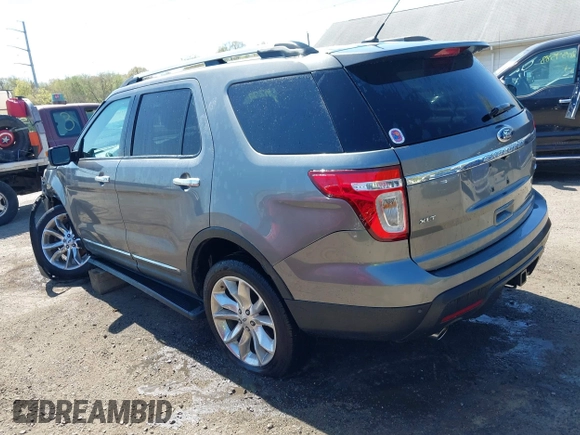 2012 Ford Explorer XLT with VIN 1FMHK8D87CGA39302, listed as a IAAI auction lot 42038927 with 140,466 mi miles and . Bid and sale history available at DreamBid. Image 3.