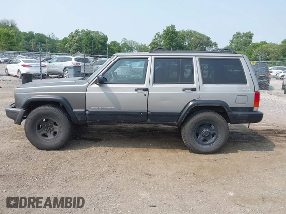 2000 Jeep Cherokee with VIN 1J4FF48S5YL159414, listed as a IAAI auction lot 42416639 with 177,932 mi miles and . Bid and sale history available at DreamBid. Image 15.