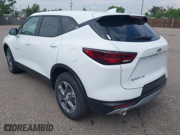 2025 Chevrolet Blazer LT с VIN 3GNKBHR49SS210008, выставлен на аукционе IAAI как лот 42567029 с пробегом 125 миль миль и . История ставок и продаж доступна на DreamBid. Изображение 3.