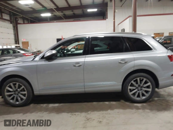 2018 Audi Q7 Premium Plus with VIN WA1LHAF76JD020886, listed as a IAAI auction lot 41719704 with 69,157 mi miles. Bid and sale history available at carsss.com. Image 14.