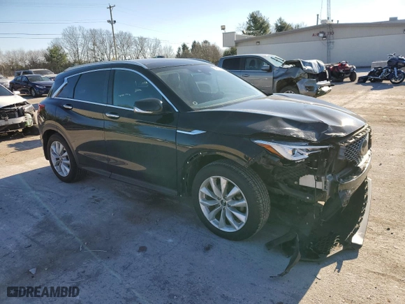 2019 Infiniti QX50 LUXE with VIN 3PCAJ5M32KF119482, listed as a Copart auction lot 84010774 with 46,433 mi miles and Salvage Title. Bid and sale history available at carsss.com. Image 4.
