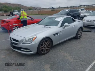 2016 Mercedes-Benz SLK 300 z VIN WDDPK3JA6GF120786, wystawiony jako IAAI lot #42194863 z przebiegiem 114 125 mil mil oraz . Historia ofert i sprzedaży dostępna na DreamBid. Obrazek 18.