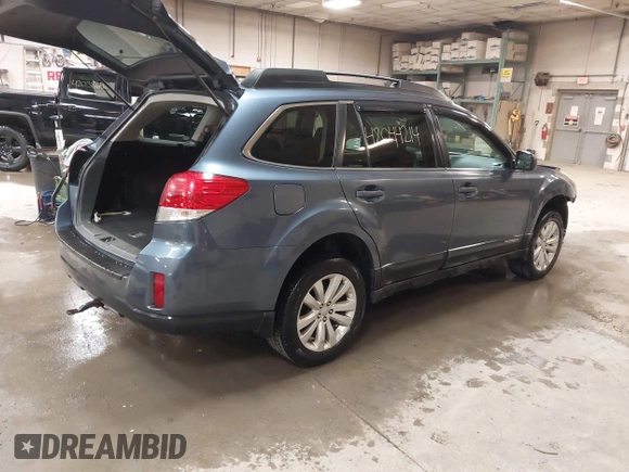 2014 Subaru Outback Premium with VIN 4S4BRBCC1E3265074, listed as a IAAI auction lot 42044214 with 147,829 mi miles and . Bid and sale history available at DreamBid. Image 4.